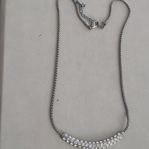 Necklace and earrings set - Picture 6 of 6